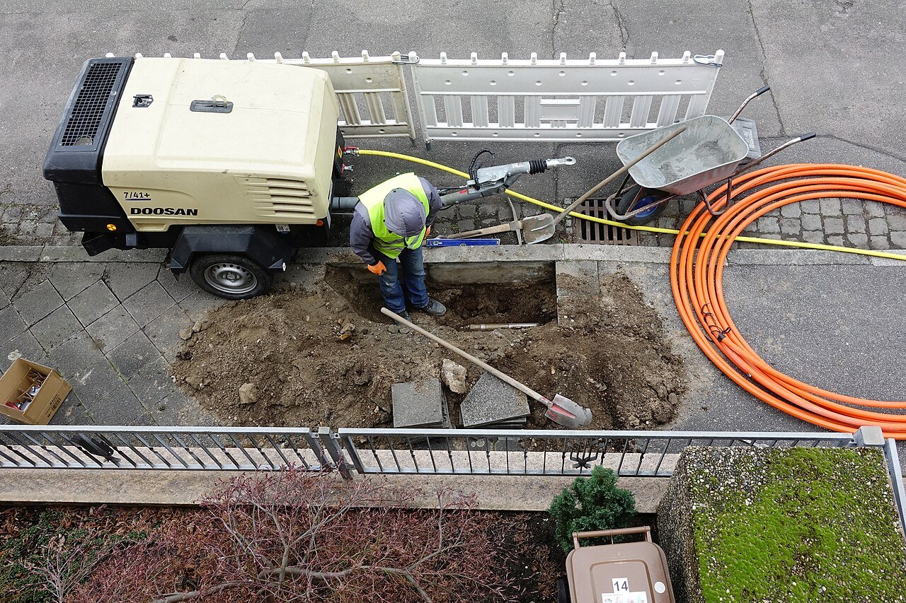 Underground conduit installation for fiber optic infrastructure